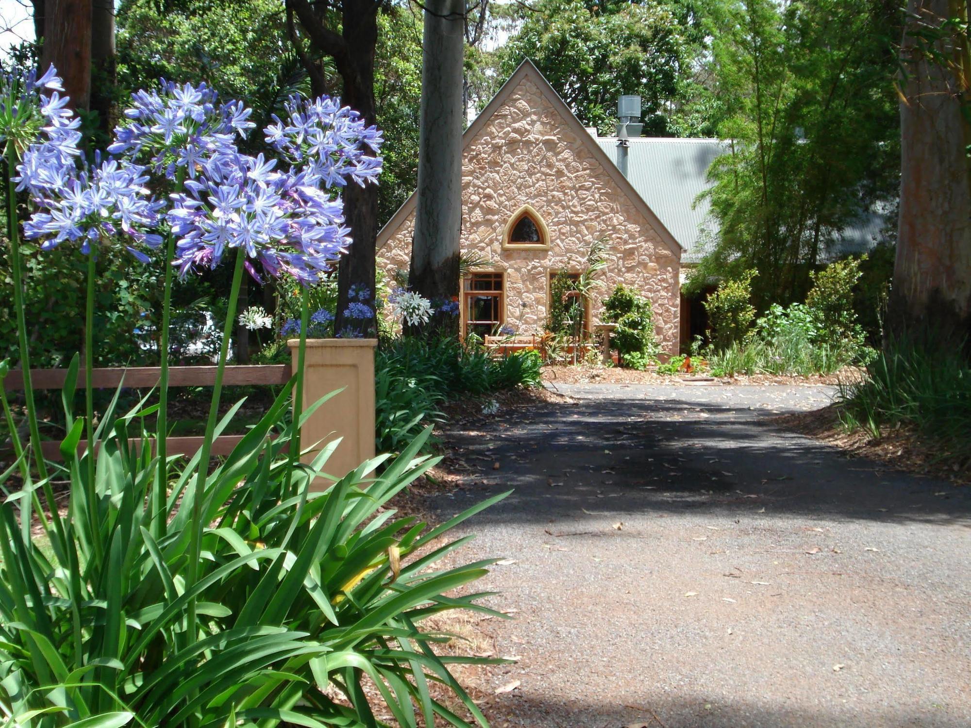 Witches Falls Cottages Mount Tamborine Exterior photo
